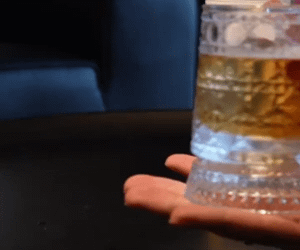 ✨ Rotating Crystal-Style Glass Tumbler – Buy 1 Get 1 FREE